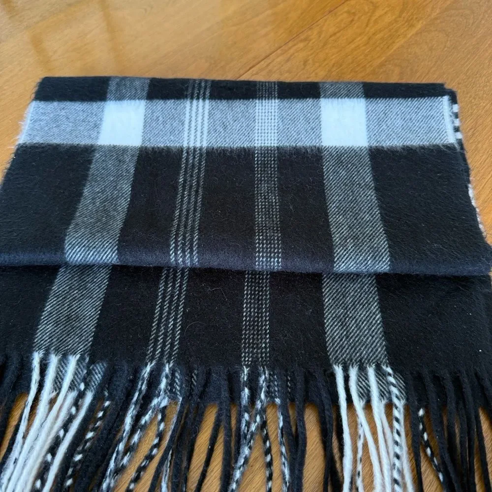 Scottish cashmere scarf